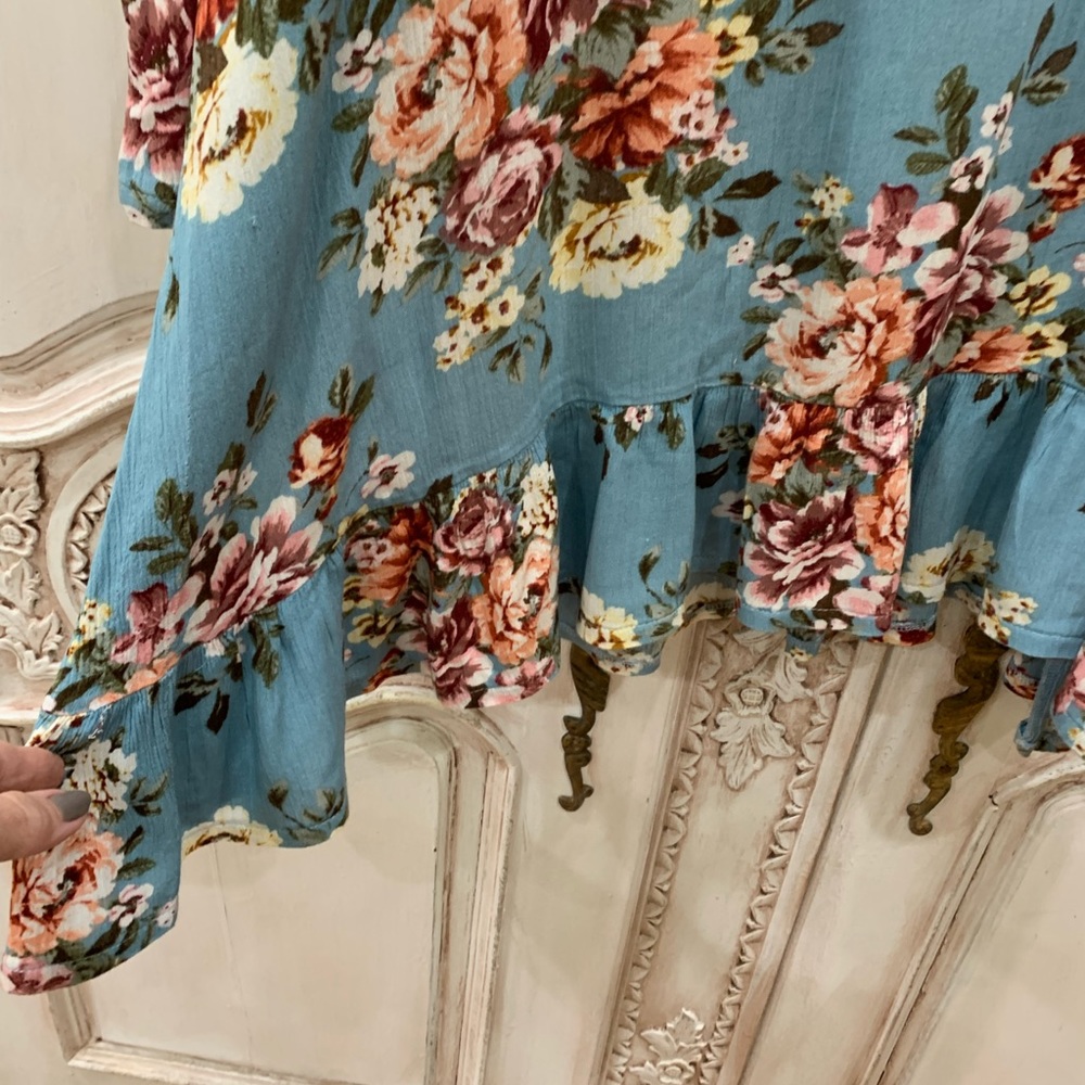 Cold shoulder top Excellent condition - Picture 6 of 8